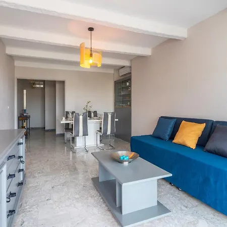Апартаменты 85m With Loggia Near The Sea